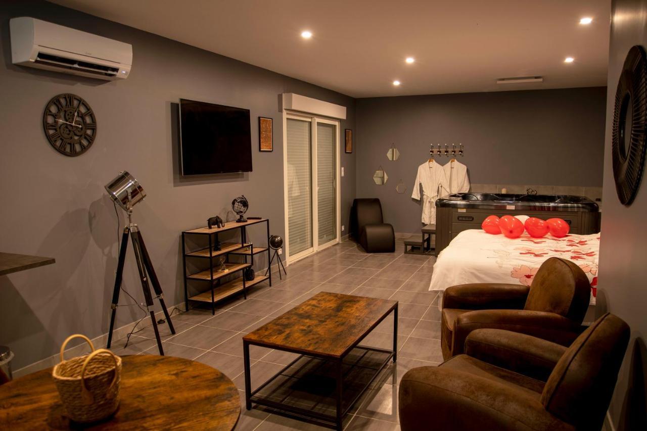 Love Room - La Parenthese Saint-Bauzille-de-la-Sylve Ngoại thất bức ảnh
