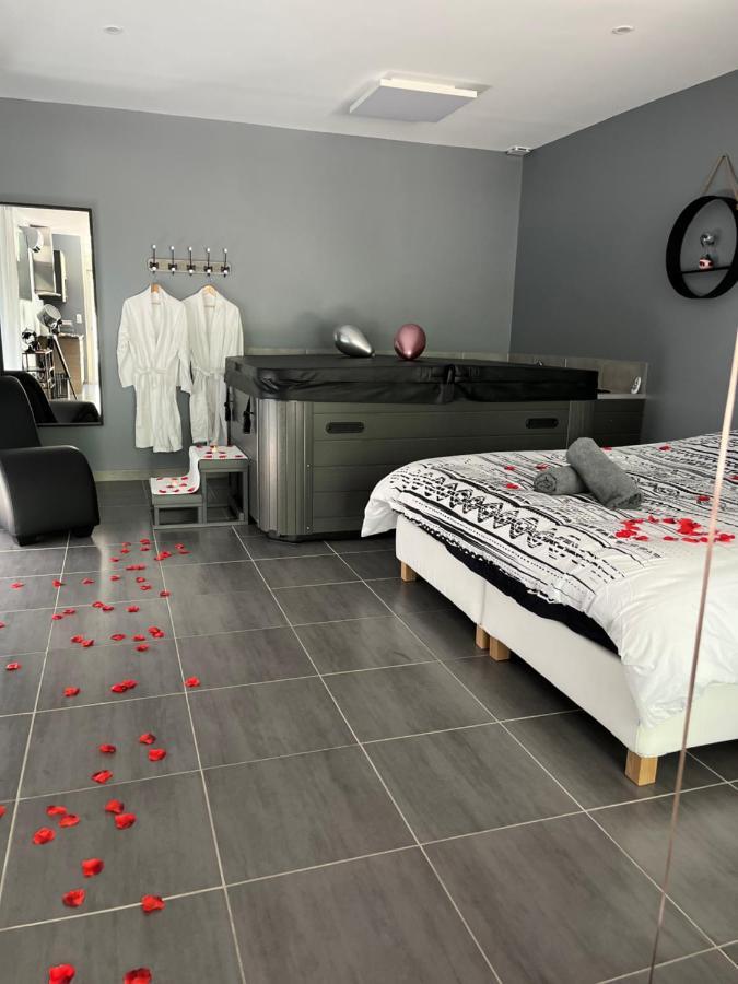 Love Room - La Parenthese Saint-Bauzille-de-la-Sylve Ngoại thất bức ảnh