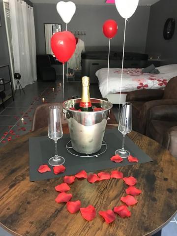Love Room - La Parenthese Saint-Bauzille-de-la-Sylve Ngoại thất bức ảnh